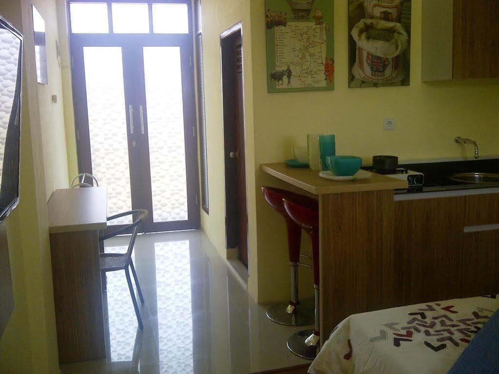 Makassar Breeze Place Residence Kültér fotó